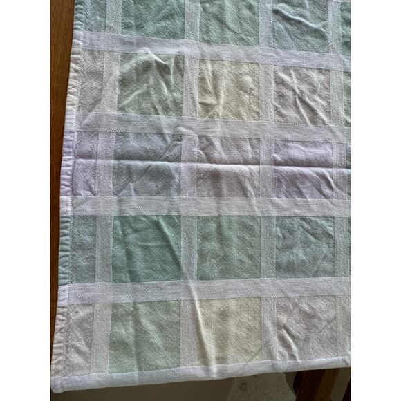 Tablecloth Pastel Small Squares Plaid 74" x 54" One spot - Picture 2 of 5